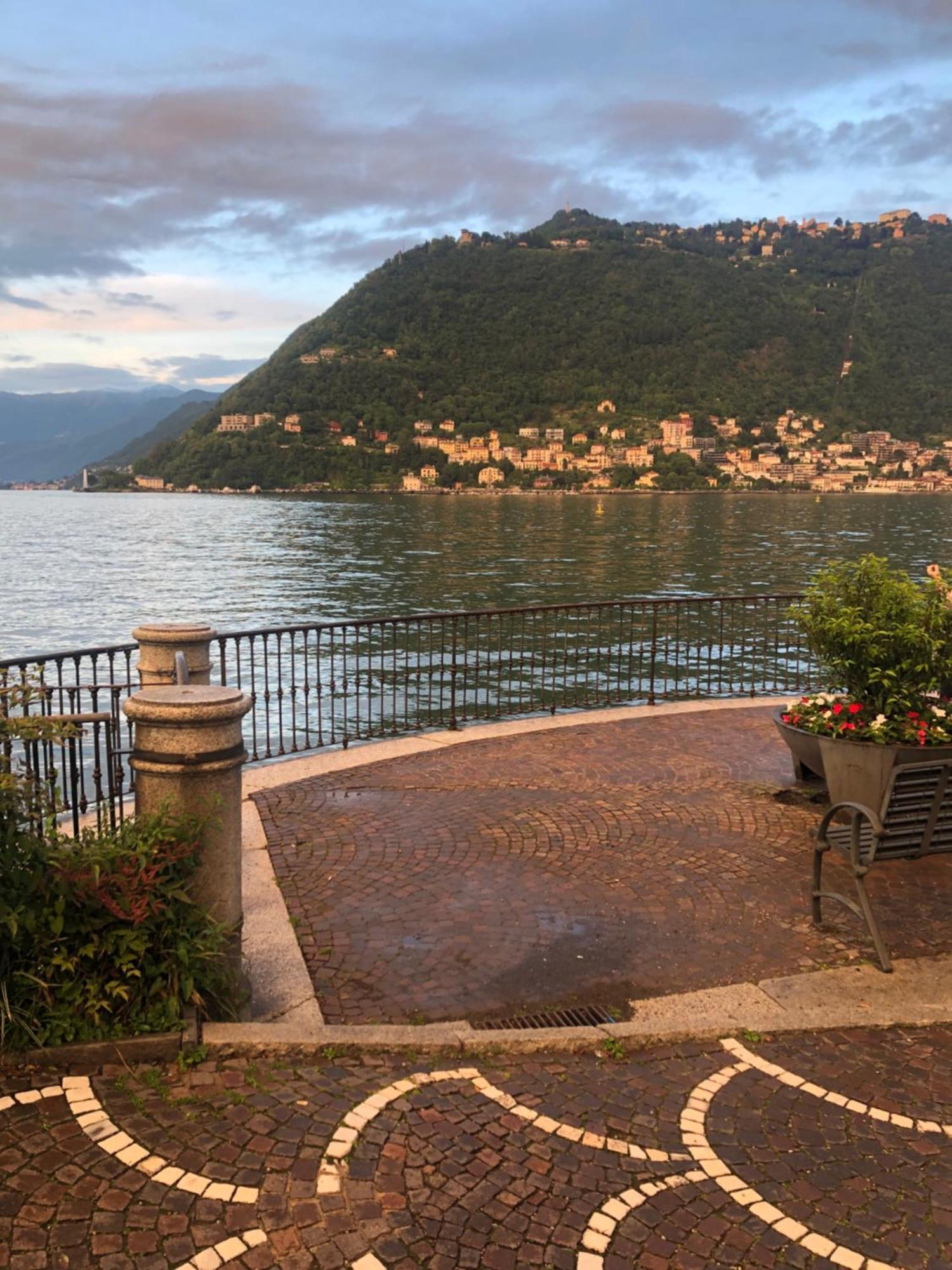 Casa Ortensia Blu Maslianico Esterno foto